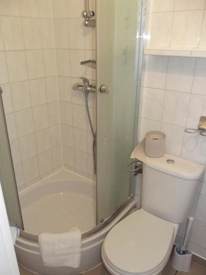Hôtel Osrodek Edukacji Ekologicznej Wilga à Górzno Extérieur photo