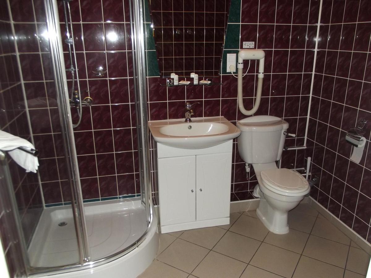 Hôtel Osrodek Edukacji Ekologicznej Wilga à Górzno Extérieur photo
